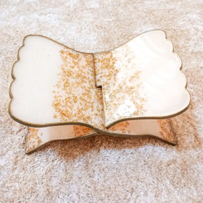 Handmade Resin Premium Quran Stand - Cream