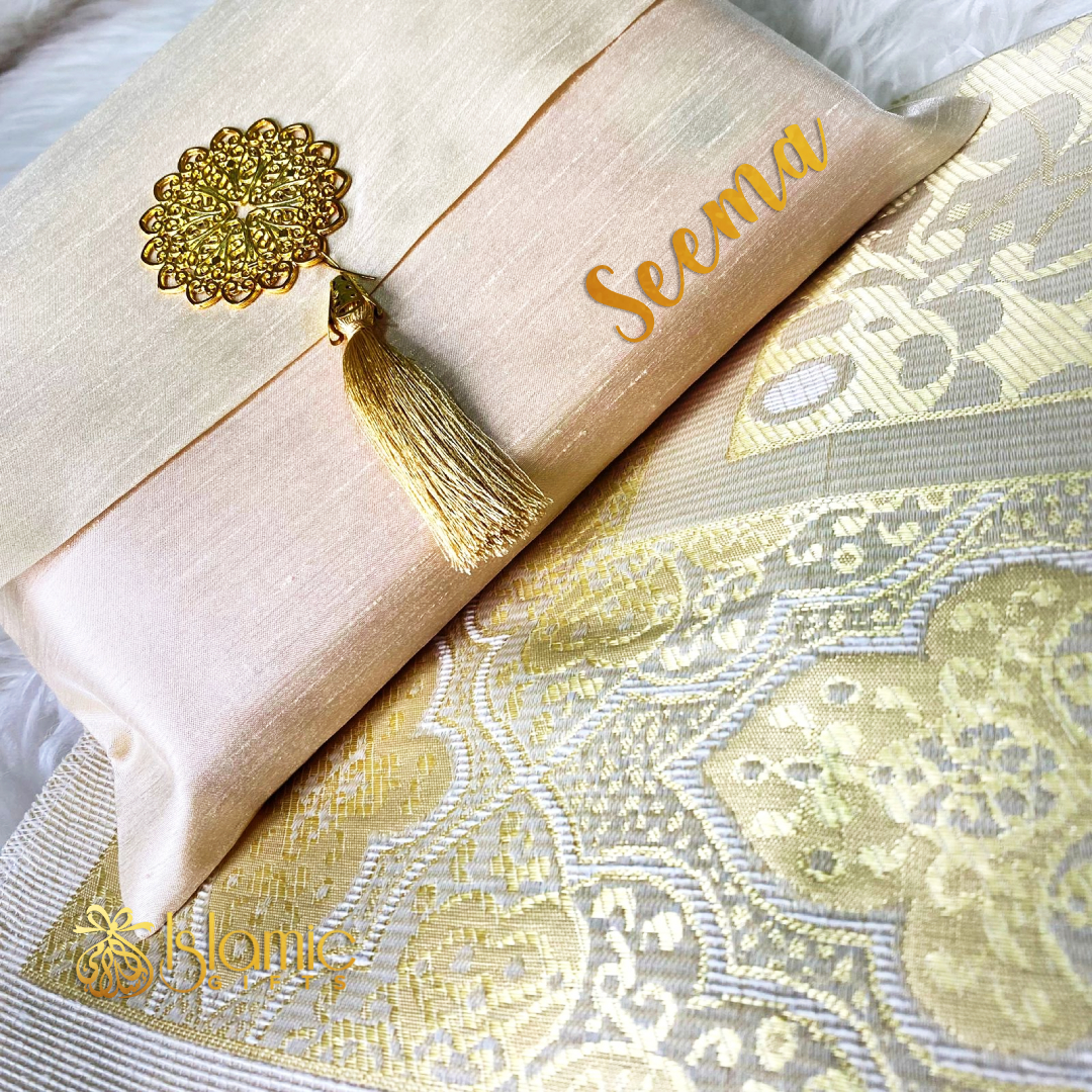 Gold Prayer Rug With Pouch - Image 3