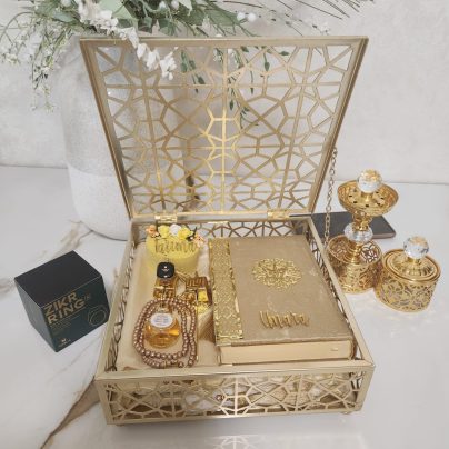 Personalized Royal Islamic Gift Box with Quran,miswak,White Oud,Prayer Mat with Pouch,Bookmark, Zikr,Tasbeeh