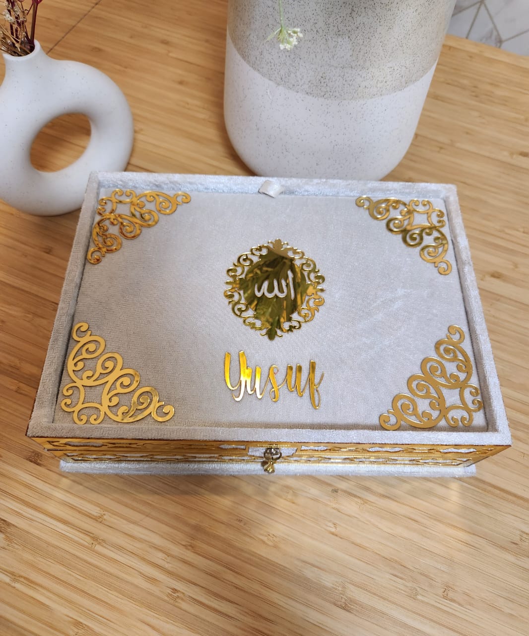 Exclusive Islamic Gift Set with Rainbow Quran For Him-White5